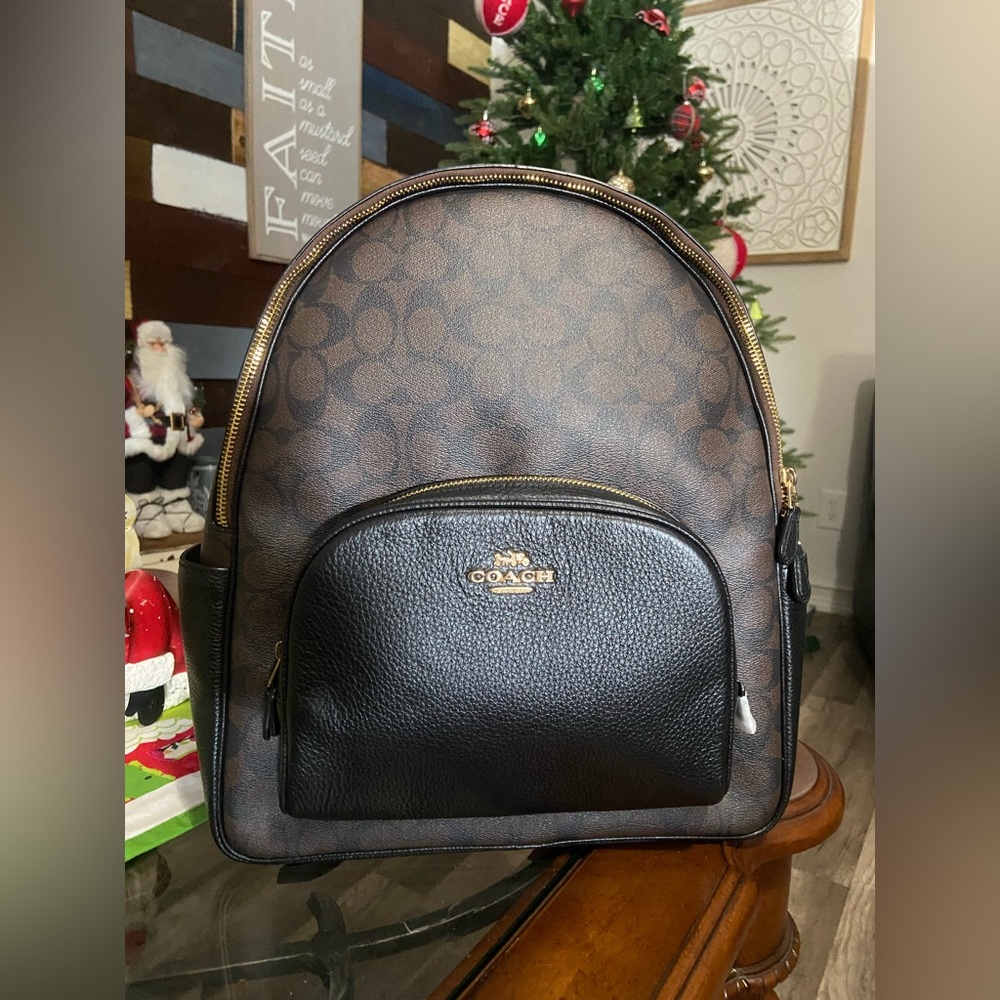 I am selling this Brand New Coach backpack, real leather, never been used. - Picture 3 of 4